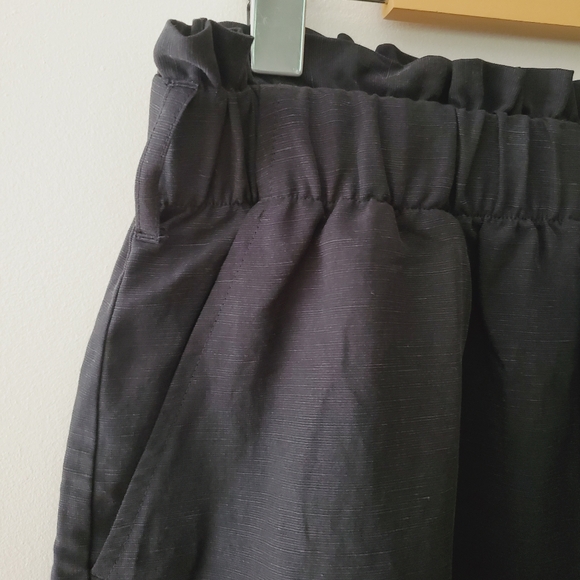 Tentree TreeLinen City Short - Picture 9 of 16